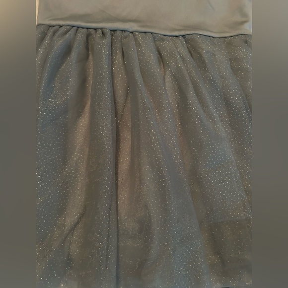 NWT Harry Potter Gryffindor Dress W/Cape Cosplay Costume Size Kids L(10-12) - Picture 4 of 8